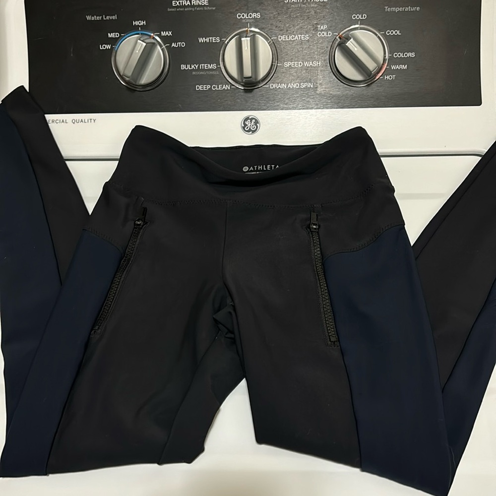 Women’s Athleta color blocked pant